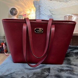 Micheal Kors Bag. Burgundy.